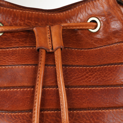 The Minimalist Carry Bucket Bag