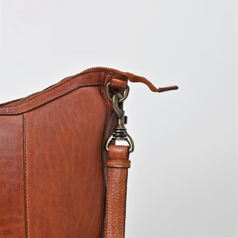 Relaxed Carry Shoulder Bag