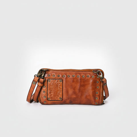 Cuorina - Luxury Leather Riveted Wristlet