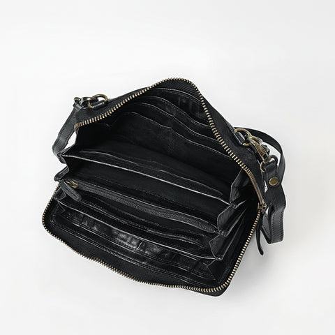 Cuorina - Luxury Leather Riveted Wristlet