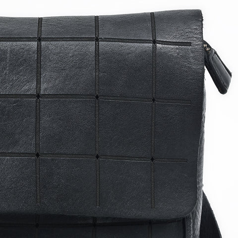 Selvana - Multi-Pocket Cross Body